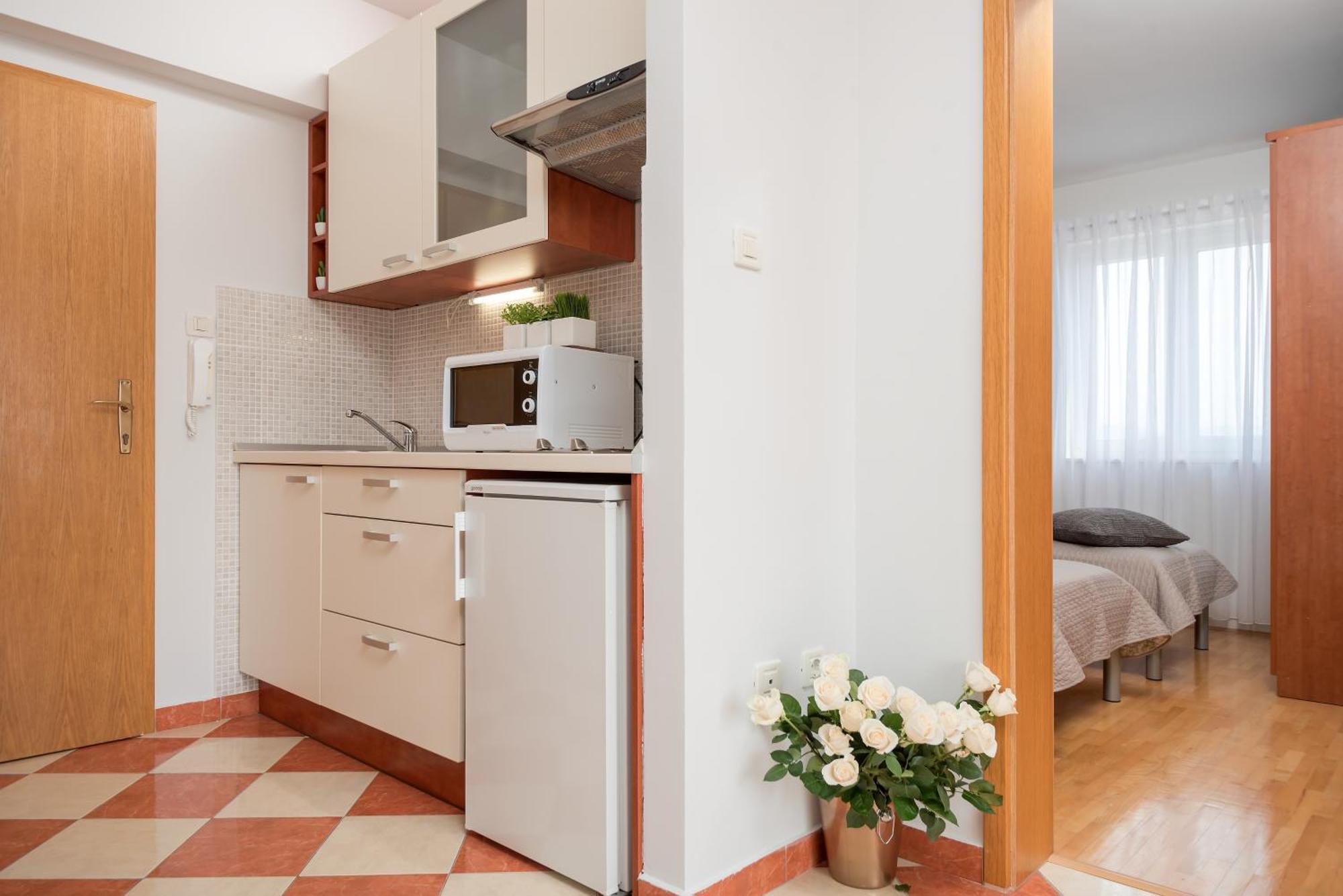 Apartments And Rooms With Parking Space Rogoznica - 10339 Pokoj fotografie